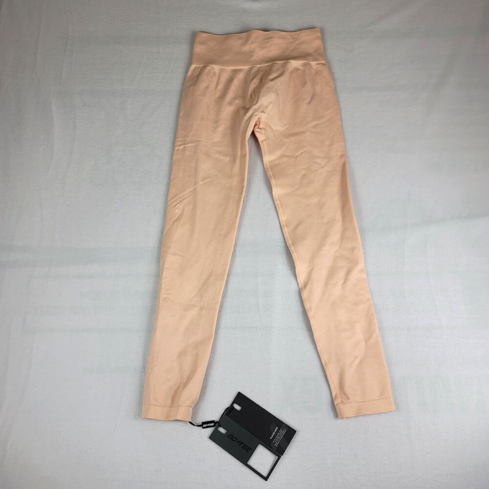 Bo and Tee NWT Unstoppable Apricot Leggings Women's Size Medium
